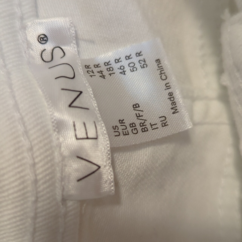 Women Size 12 Venus Jeans Bright White, Bootcut Stretch Bright White, worn 1x